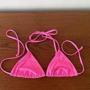 Frankie’s Bikinis Sky Ribbed pink triangle top